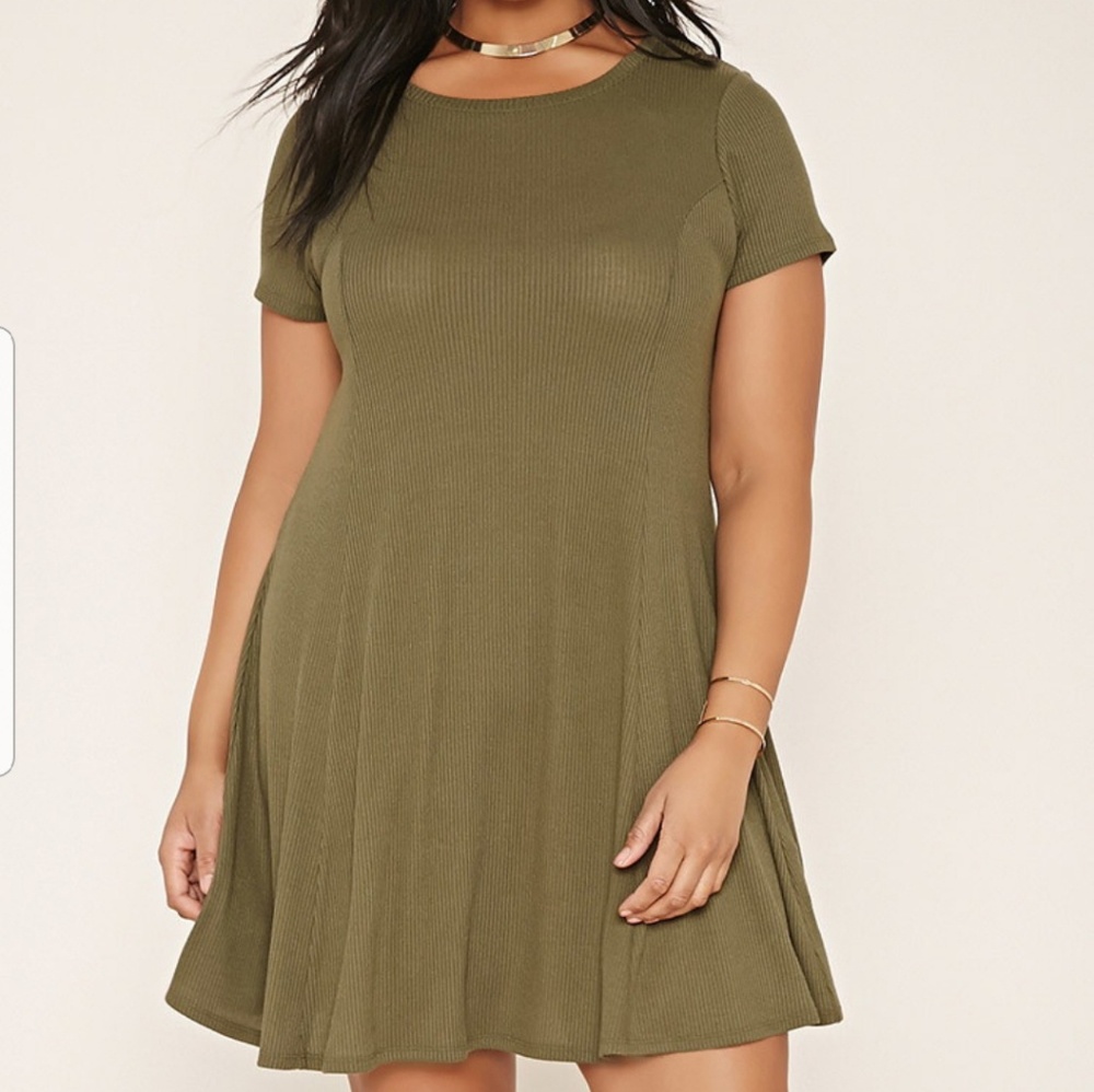 Green t shirt dress